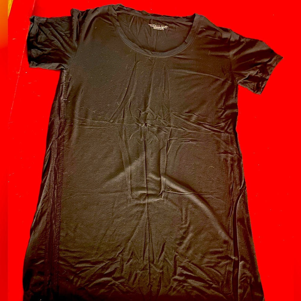 VS night shirt